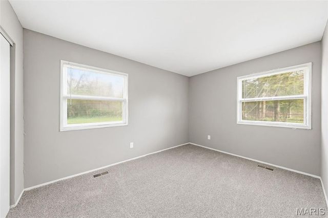 11901 Rosevalley Lane, St Louis, MO 63138