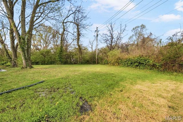 11901 Rosevalley Lane, St Louis, MO 63138