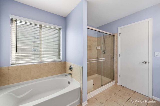 905 Shelter Island Lane, Pingree Grove, IL 60140