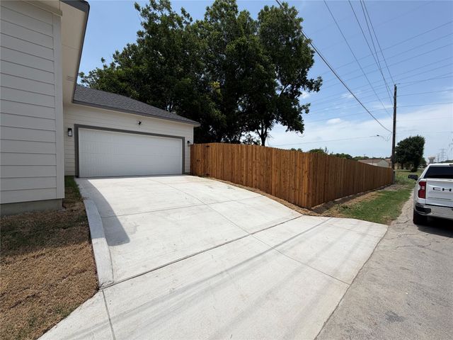 1431 Presidio Avenue, Dallas, TX 75216