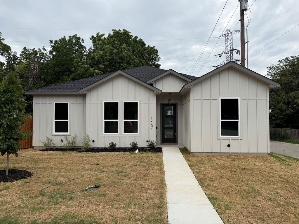 1431 Presidio Avenue, Dallas, TX 75216