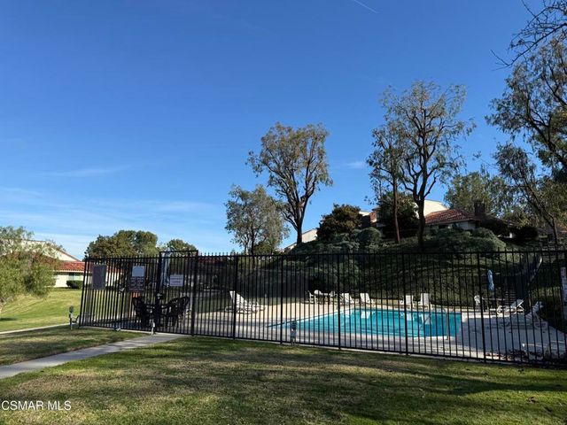 647 Blue Oak Avenue, Newbury Park, CA 91320