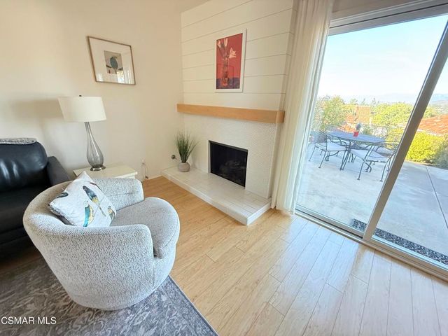 647 Blue Oak Avenue, Newbury Park, CA 91320