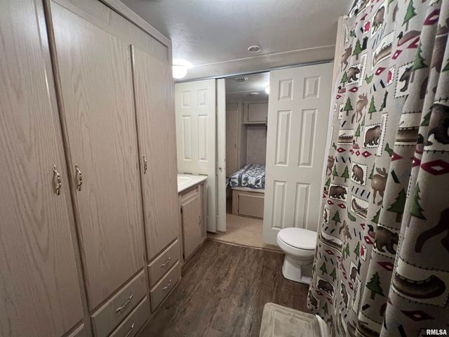 4 VICTORY Lane, Marion, IL 62959