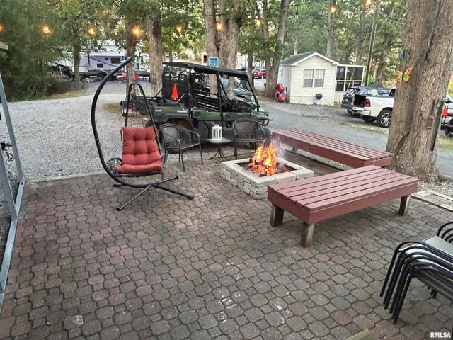 4 VICTORY Lane, Marion, IL 62959