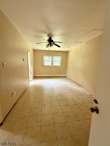 150 Karrville Rd, Mansfield Twp., NJ 07865