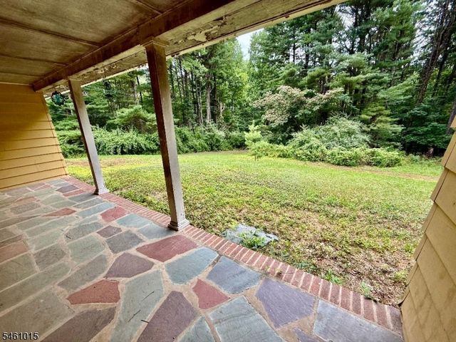 150 Karrville Rd, Mansfield Twp., NJ 07865