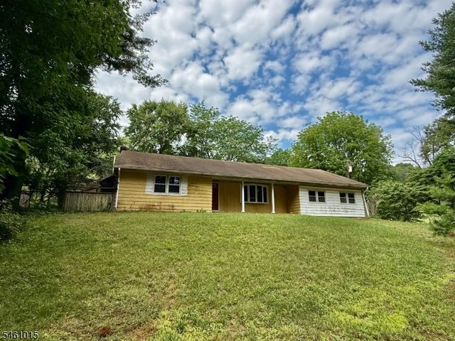 150 Karrville Rd, Mansfield Twp., NJ 07865