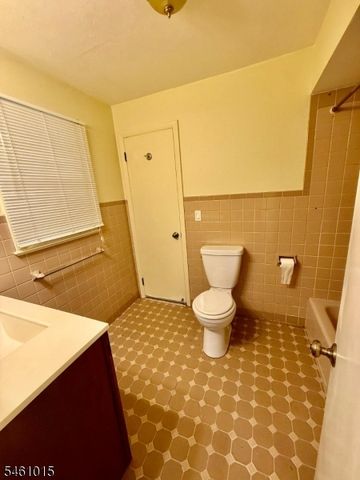 150 Karrville Rd, Mansfield Twp., NJ 07865
