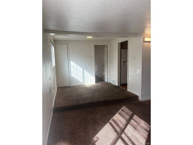 2086 Hanover St, Aurora, CO 80010