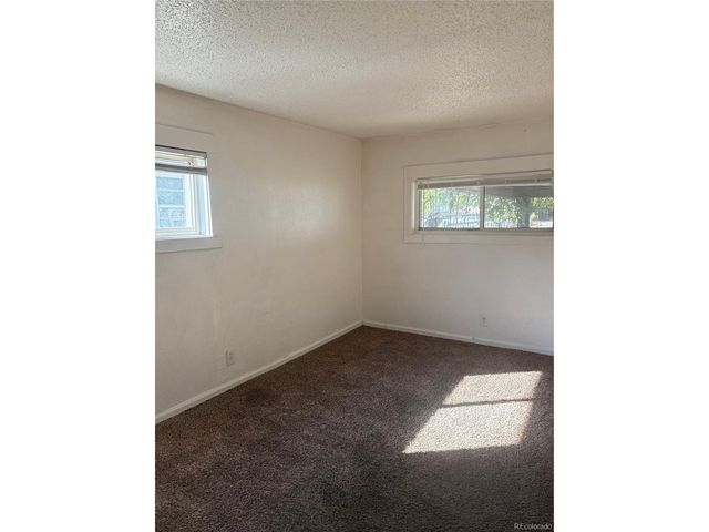 2086 Hanover St, Aurora, CO 80010