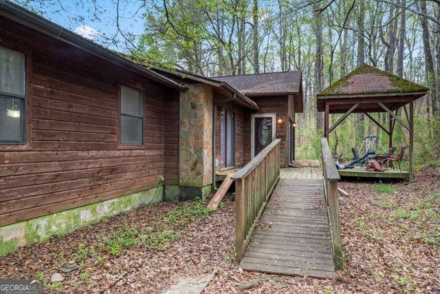 655 Sunset Drive, Locust Grove, GA 30248