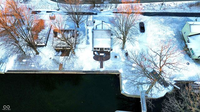 96 Ems T48a Lane, Syracuse, IN 46567