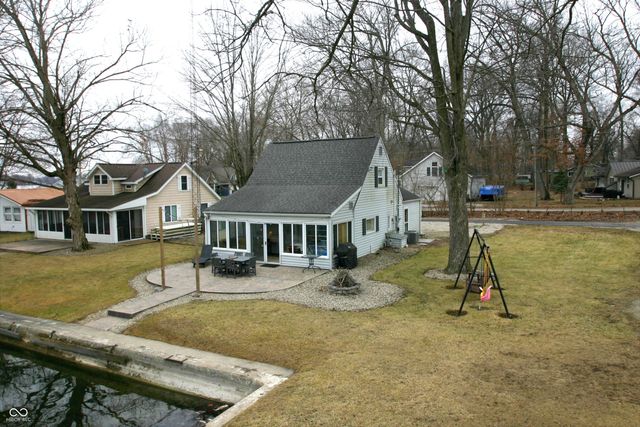 96 Ems T48a Lane, Syracuse, IN 46567