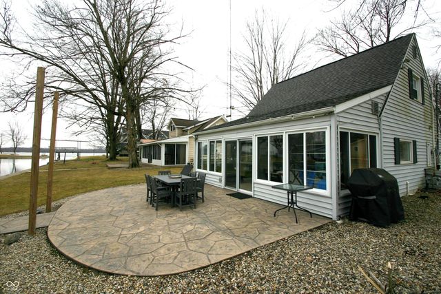 96 Ems T48a Lane, Syracuse, IN 46567