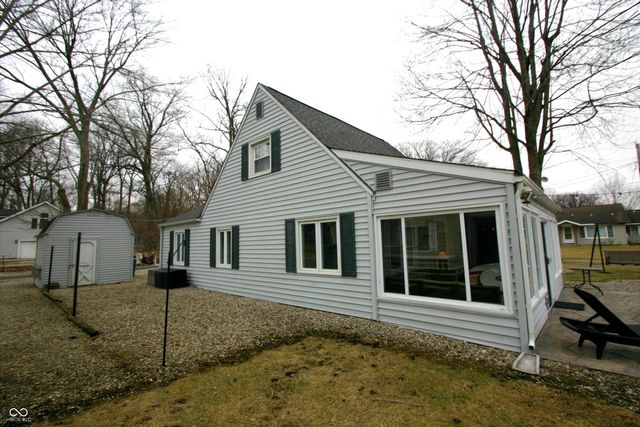 96 Ems T48a Lane, Syracuse, IN 46567