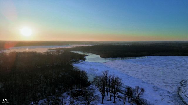 96 Ems T48a Lane, Syracuse, IN 46567