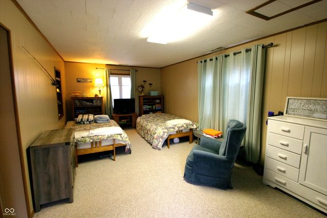 96 Ems T48a Lane, Syracuse, IN 46567