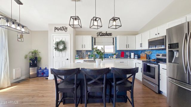 11001 W ALMERIA Road, Avondale, AZ 85392