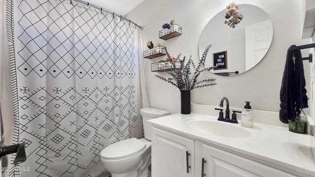11001 W ALMERIA Road, Avondale, AZ 85392