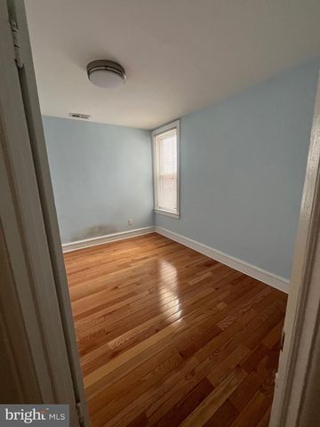 5229 TABOR RD, Philadelphia, PA 19120