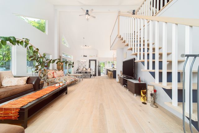 20665 N Weiland Road, Lincolnshire, IL 60069