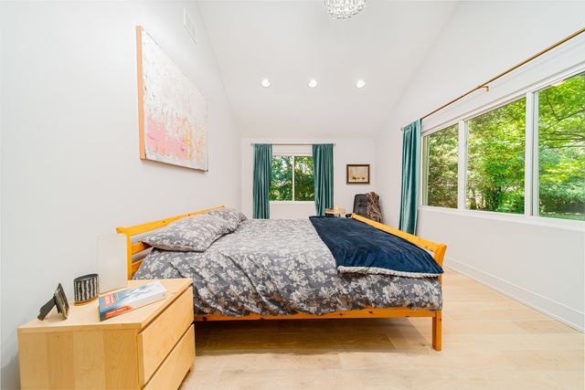 20665 N Weiland Road, Lincolnshire, IL 60069