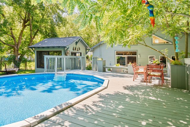 20665 N Weiland Road, Lincolnshire, IL 60069