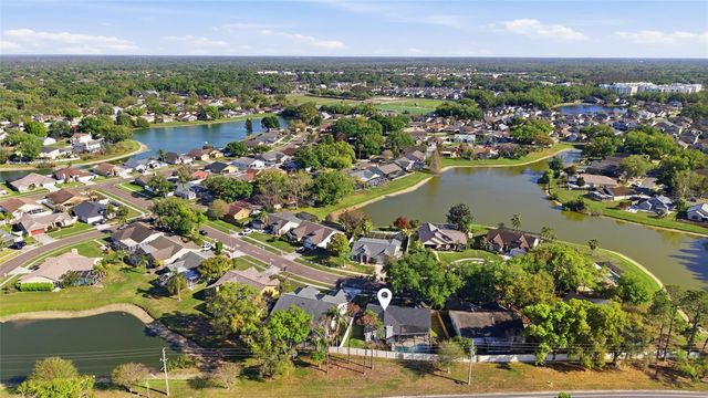 2212 LAKE BAY WAY, Brandon, FL 33511