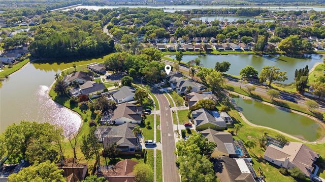 2212 LAKE BAY WAY, Brandon, FL 33511
