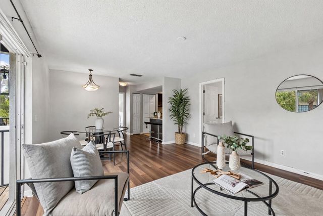 201 S ARRAWANA AVENUE L, Tampa, FL 33609