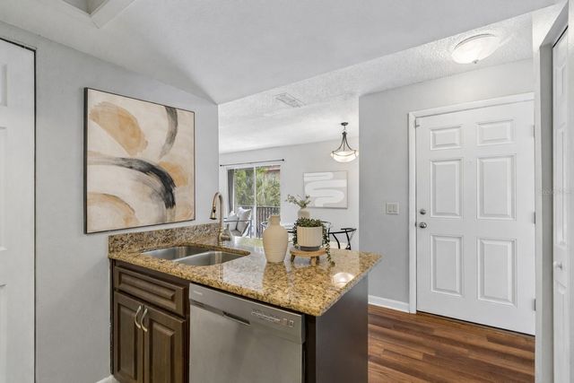 201 S ARRAWANA AVENUE L, Tampa, FL 33609