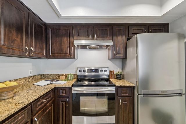 201 S ARRAWANA AVENUE L, Tampa, FL 33609