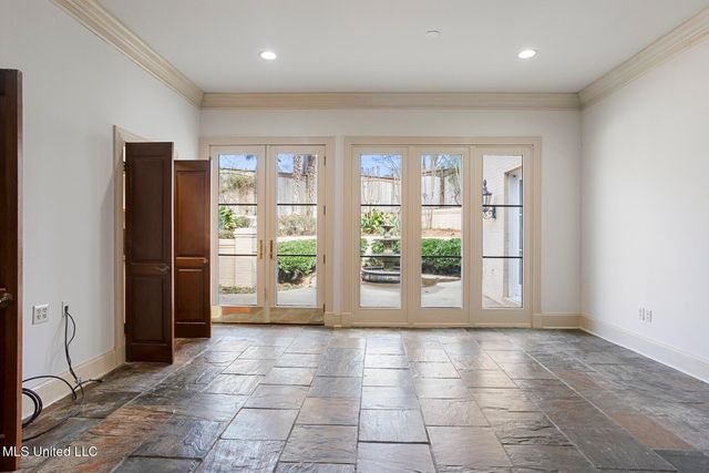 124 Dumaine Place, Madison, MS 39110