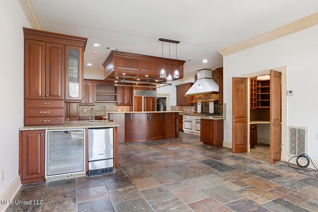 124 Dumaine Place, Madison, MS 39110