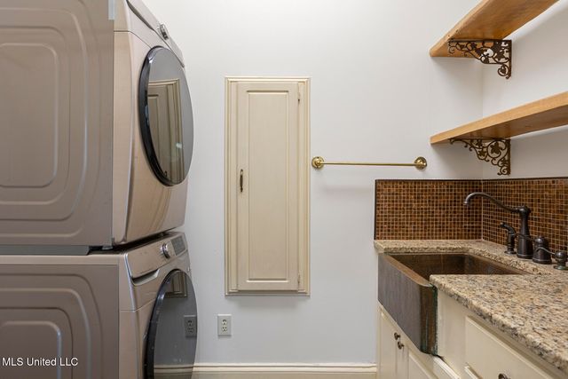 124 Dumaine Place, Madison, MS 39110