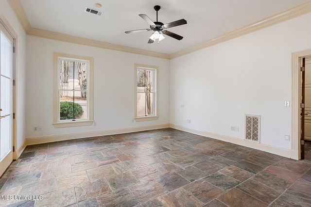 124 Dumaine Place, Madison, MS 39110