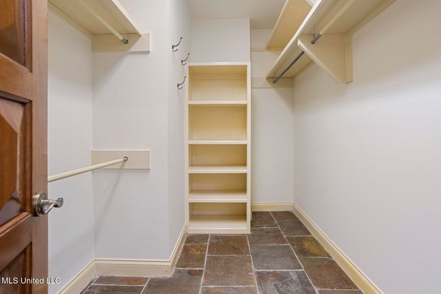 124 Dumaine Place, Madison, MS 39110