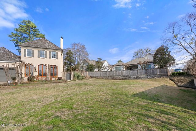 124 Dumaine Place, Madison, MS 39110