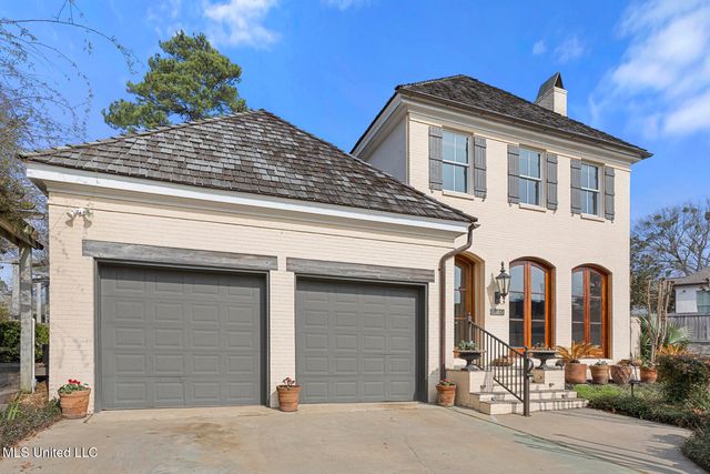 124 Dumaine Place, Madison, MS 39110