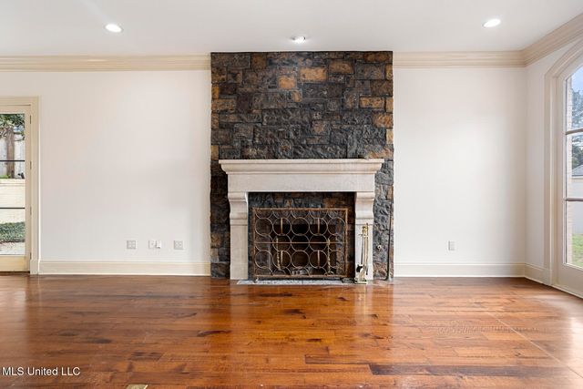 124 Dumaine Place, Madison, MS 39110