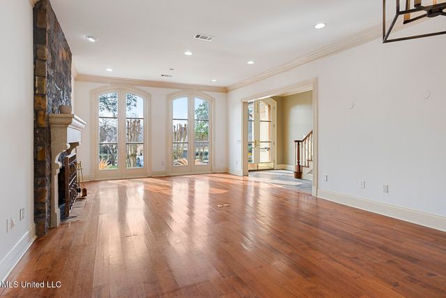 124 Dumaine Place, Madison, MS 39110