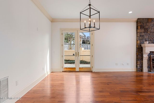 124 Dumaine Place, Madison, MS 39110