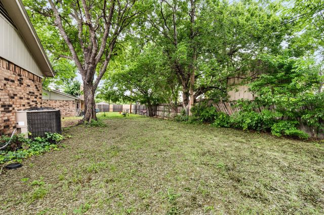 6301 Sunnybrook Drive, Watauga, TX 76148