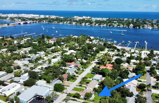 112 Prospect Road, Lantana, FL 33462