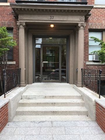 37 Park Vale 4, Boston, MA 02134