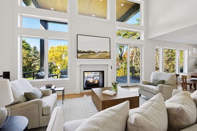 631 Callahan Place, Mendota Heights, MN 55118