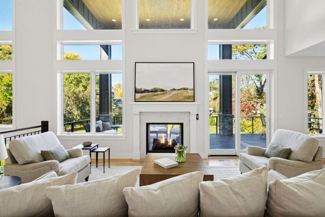 631 Callahan Place, Mendota Heights, MN 55118