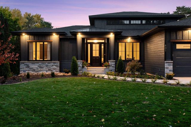 631 Callahan Place, Mendota Heights, MN 55118