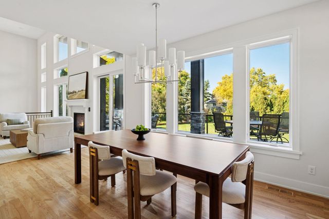 631 Callahan Place, Mendota Heights, MN 55118